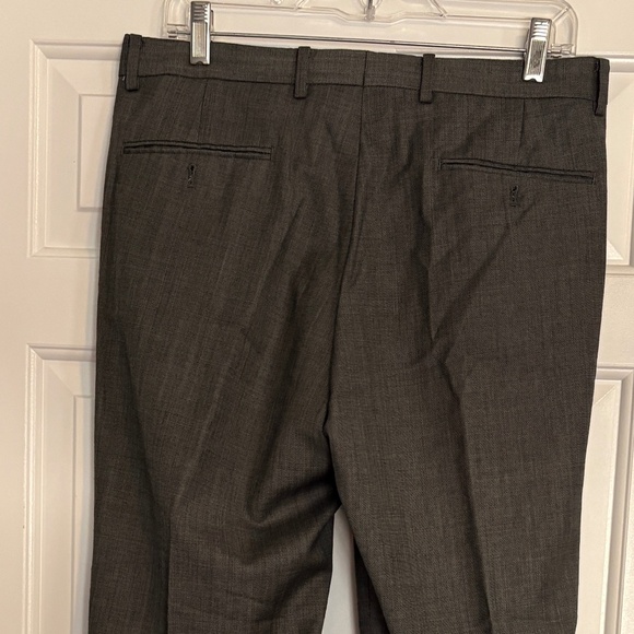 Classic Charcoal Gray 100% Wool Dress Trousers - Size 32 x 30 - Picture 4 of 12